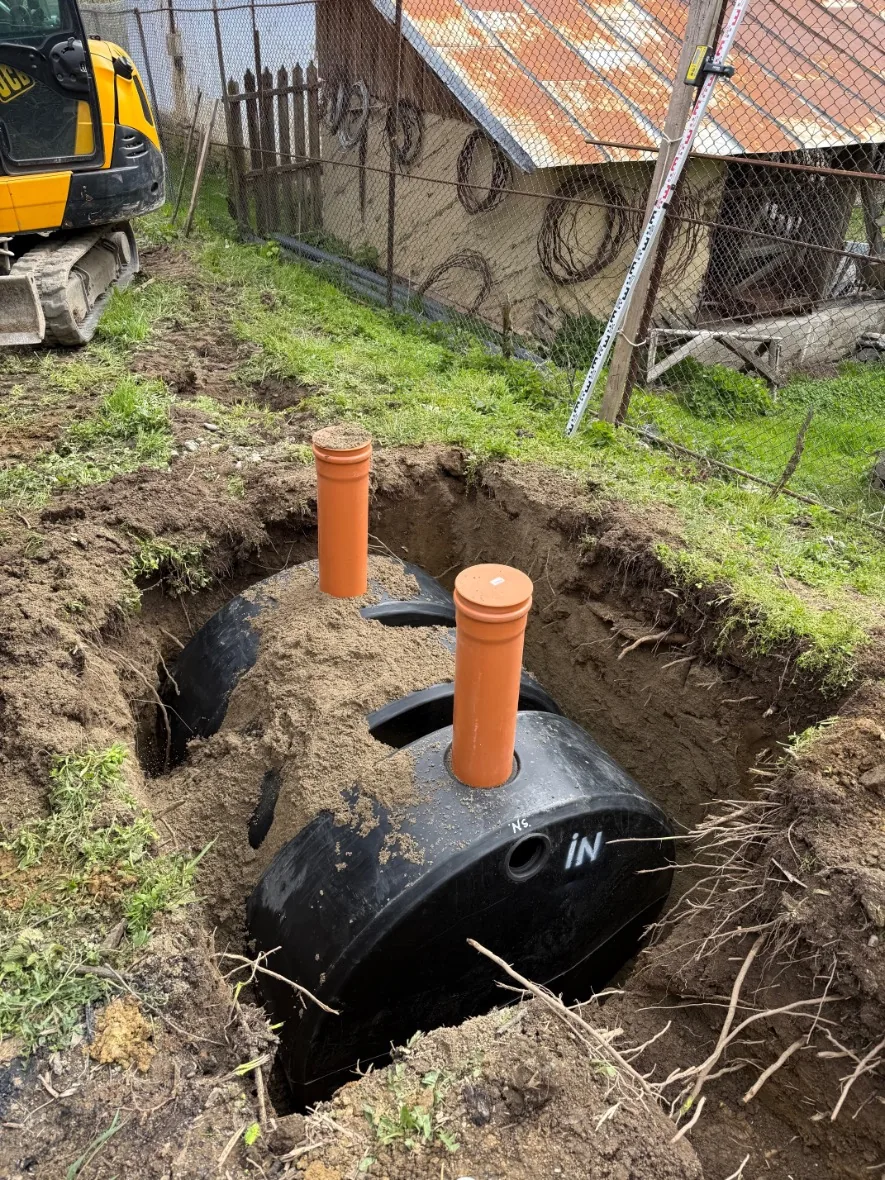 Rezervor fosă septică montat în săpătură